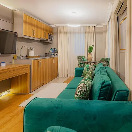 Aparthotel La Palace Sisli 3*