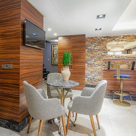 La Palace Exclusive Design