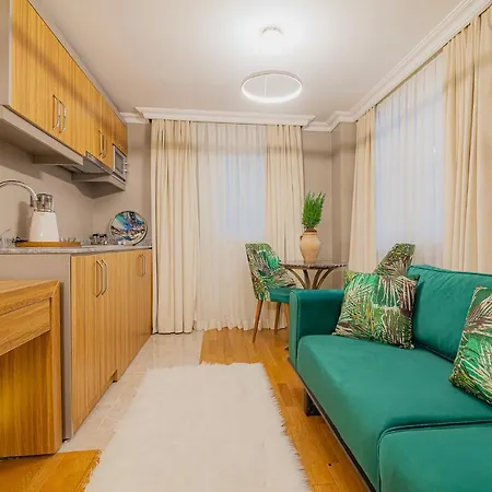 La Palace Exclusive Design Apartahotel 3*