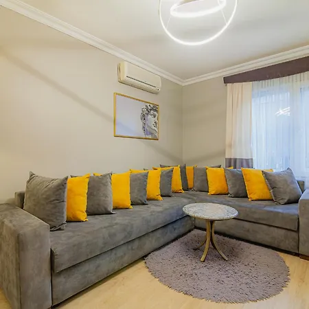 La Palace Exclusive Design