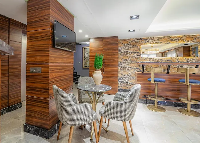 La Palace Exclusive Design