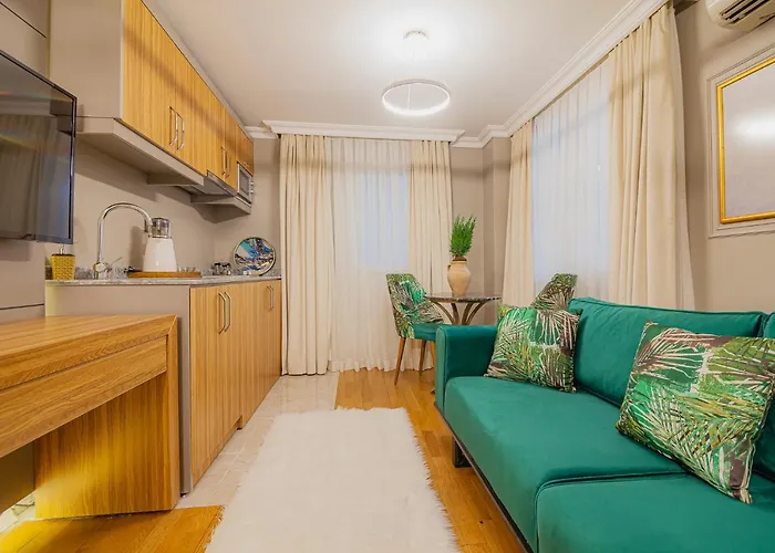 La Palace Exclusive Design Aparthotel 3*