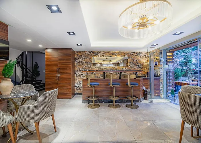 Aparthotel La Palace Exclusive Design 3*