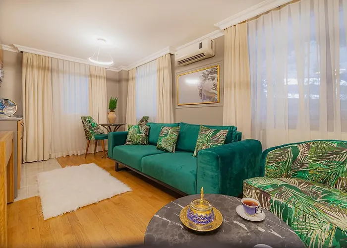 La Palace Exclusive Design Aparthotel 3*